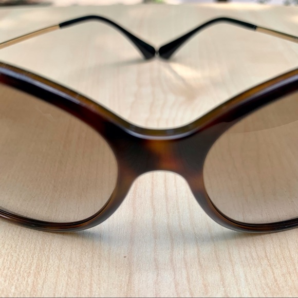 New! ⚜️VERSACE Women’s Sunglasses GORGEOUS CATEYE frames tinted lenses In case - Picture 7 of 9